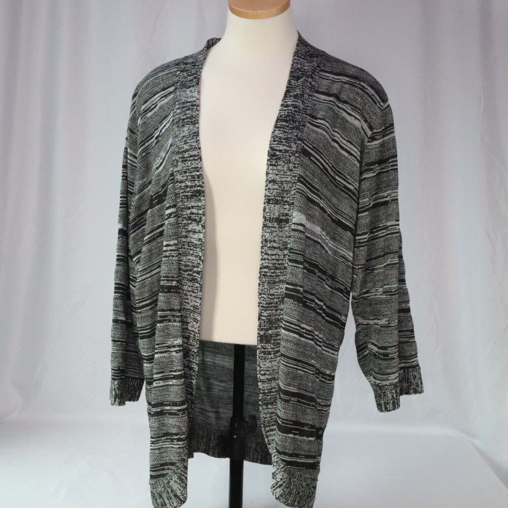 SagHarbor Women's Size 3X Cardigan Shrug Black & White Open Front